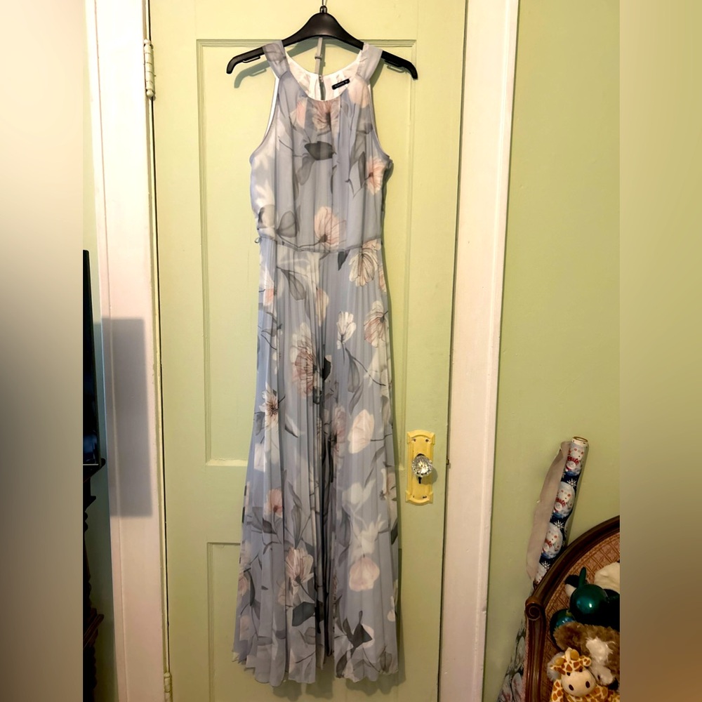 Long grey multicolored dress. Size 14 UK size